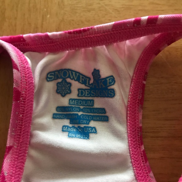 Snowflake Designs Child Medium Leotard Raspberry - Picture 3 of 6